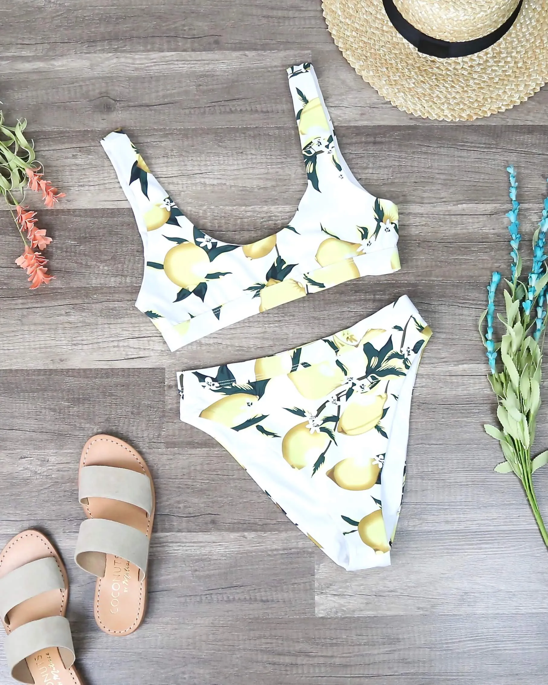 Dippin' Daisy's - Banded Sporty Top High Waist Cheeky Bottom Separates - Lemon Print