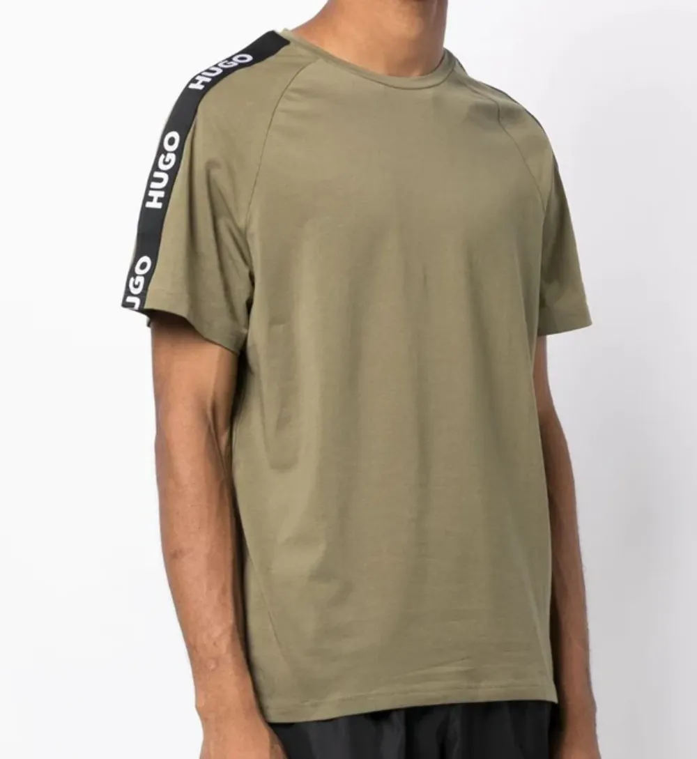 Sure! Here’s an optimized title for the product:

Hugo Boss Mens Sporty Logo T-Shirt in Vibrant Green - Style 50504270-345

This title includes modifiers that enhance the description and appeal of the product.